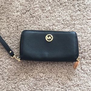 Michael Kors wristlet/wallet
